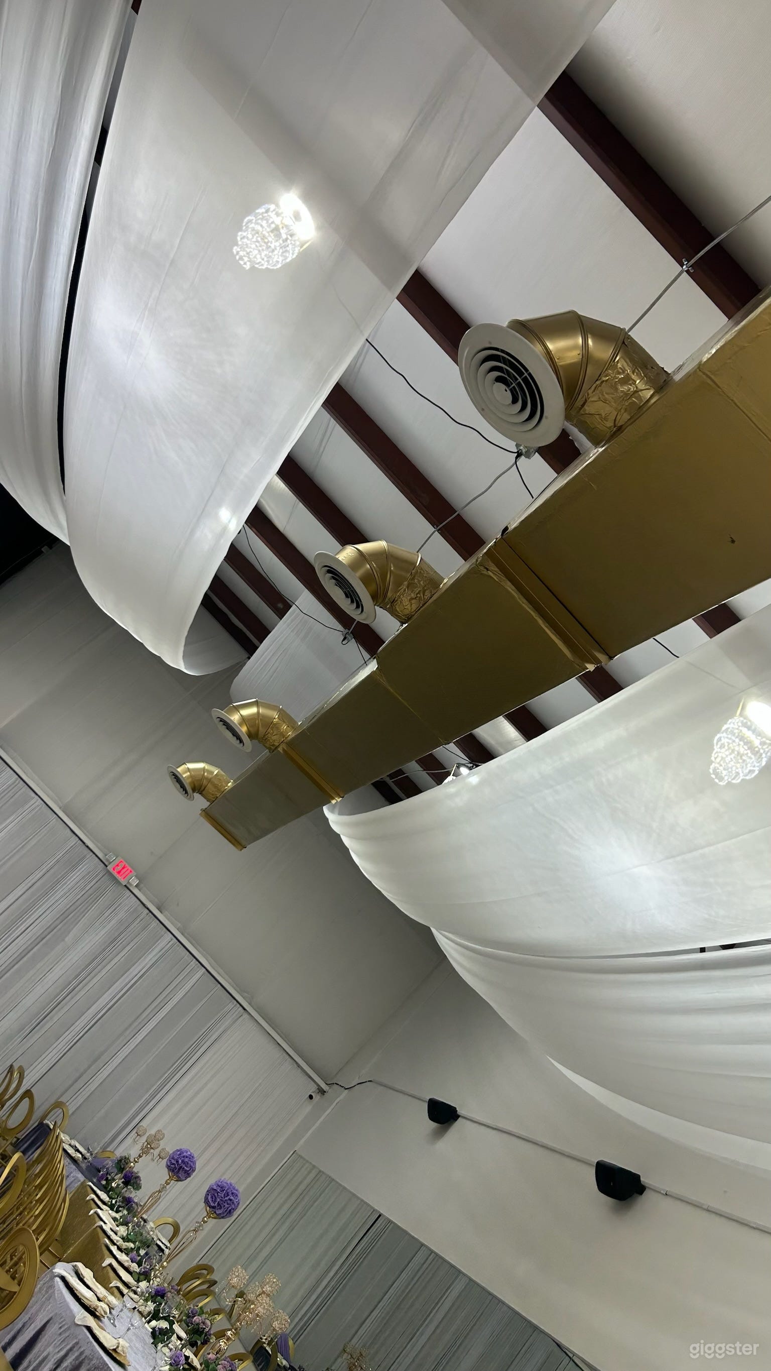 Modern Upscale Studio Photo 3