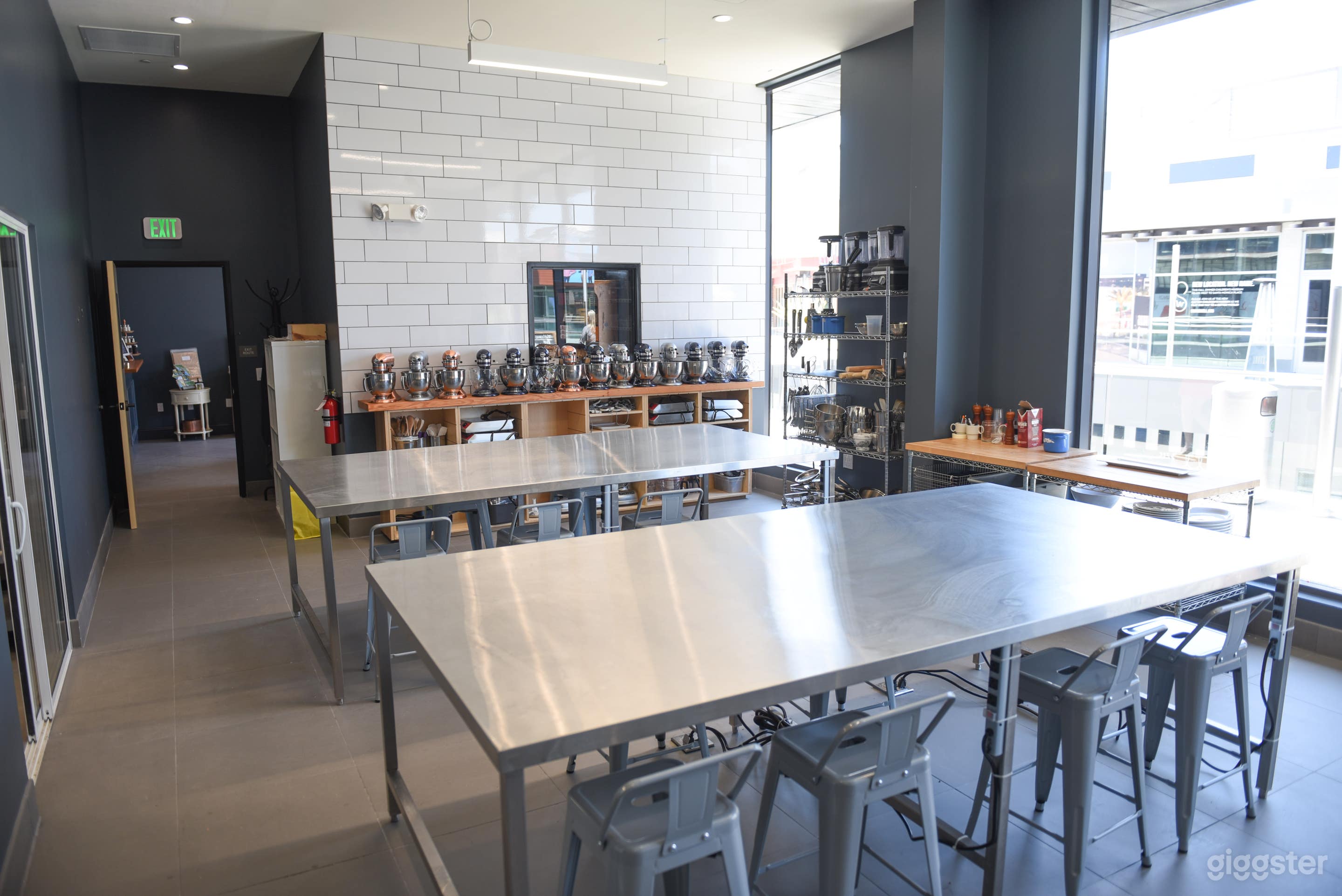 Alternative view of Kitchen 1