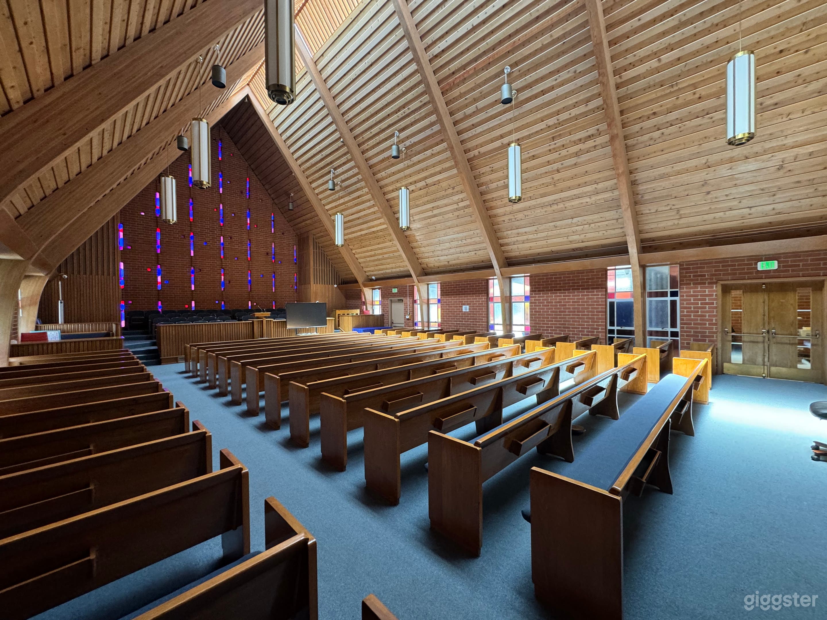 Beautiful  church for filming Photo 3