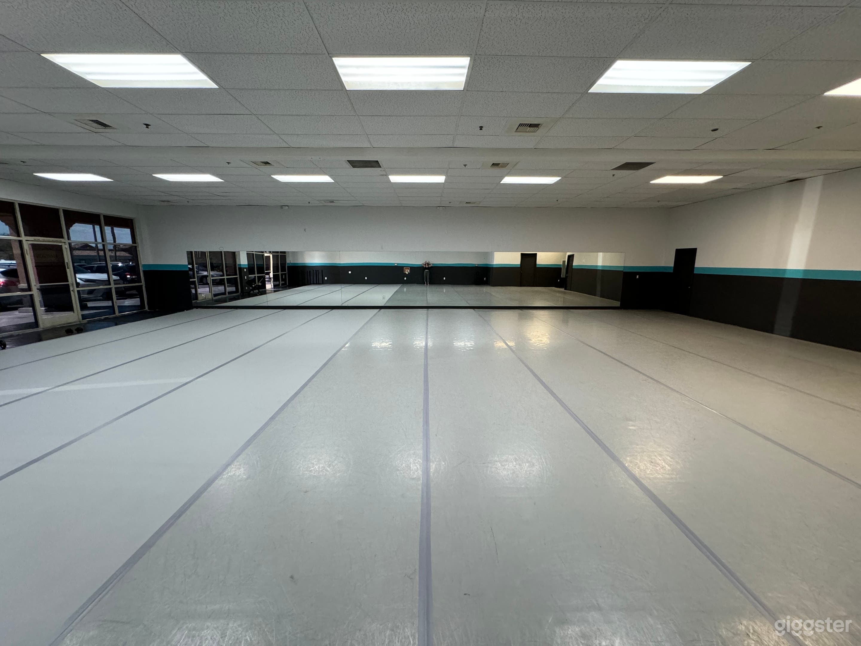Spacious Dance Studio Photo 1