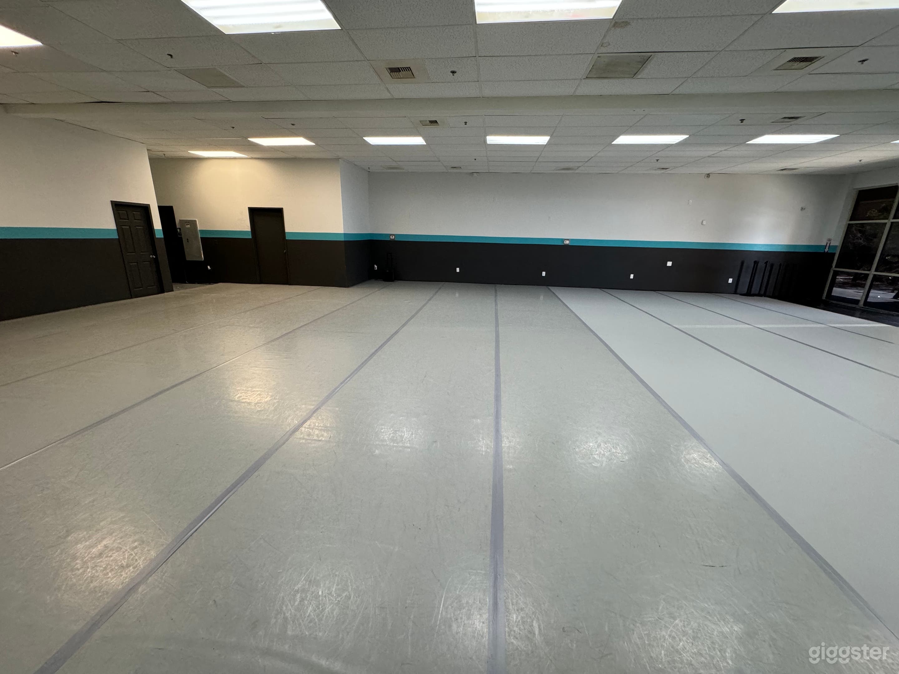 Spacious Dance Studio Photo 3