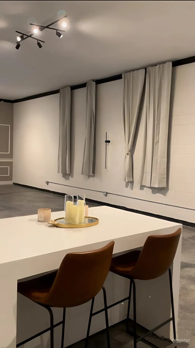  Modern SoHo Bridgeport Studio with High Ceilings 