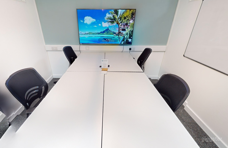  Modern Meeting Room 4 in Cambridge 