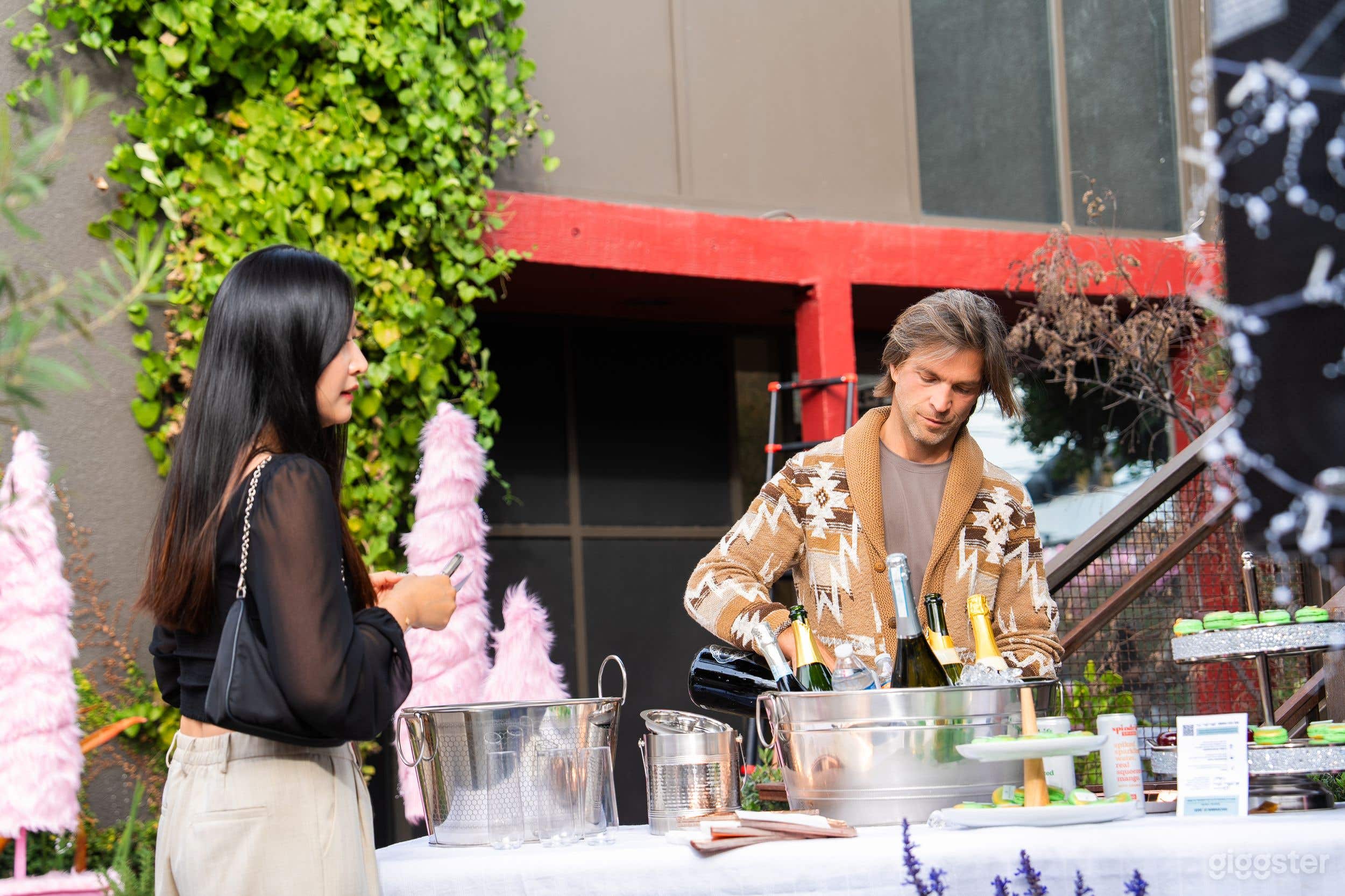 Flower fairytaile studio in Hollywood Photo 4