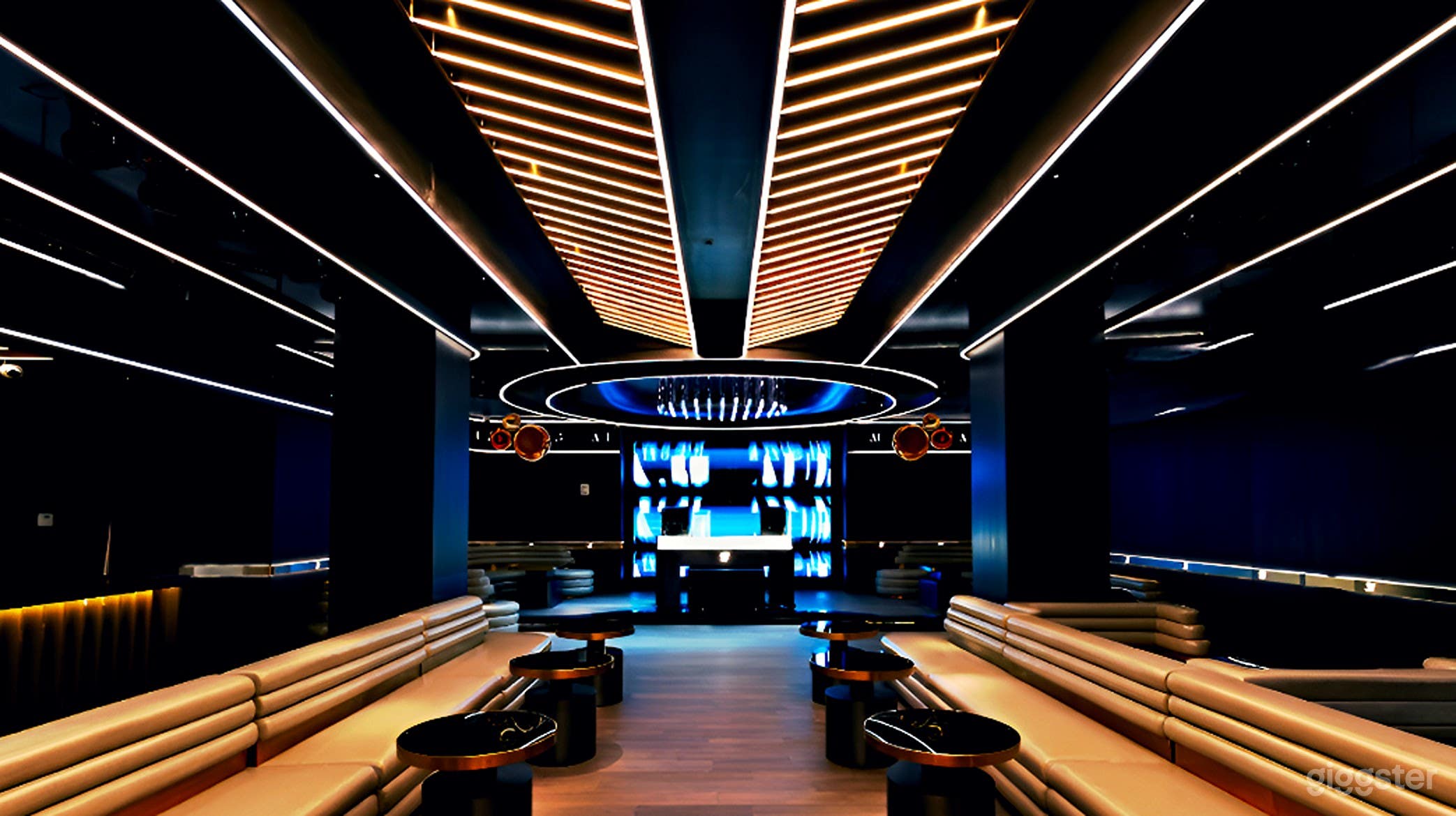 Main Room – Luxurious, Modern Event Space for 150 Guest Photo 2