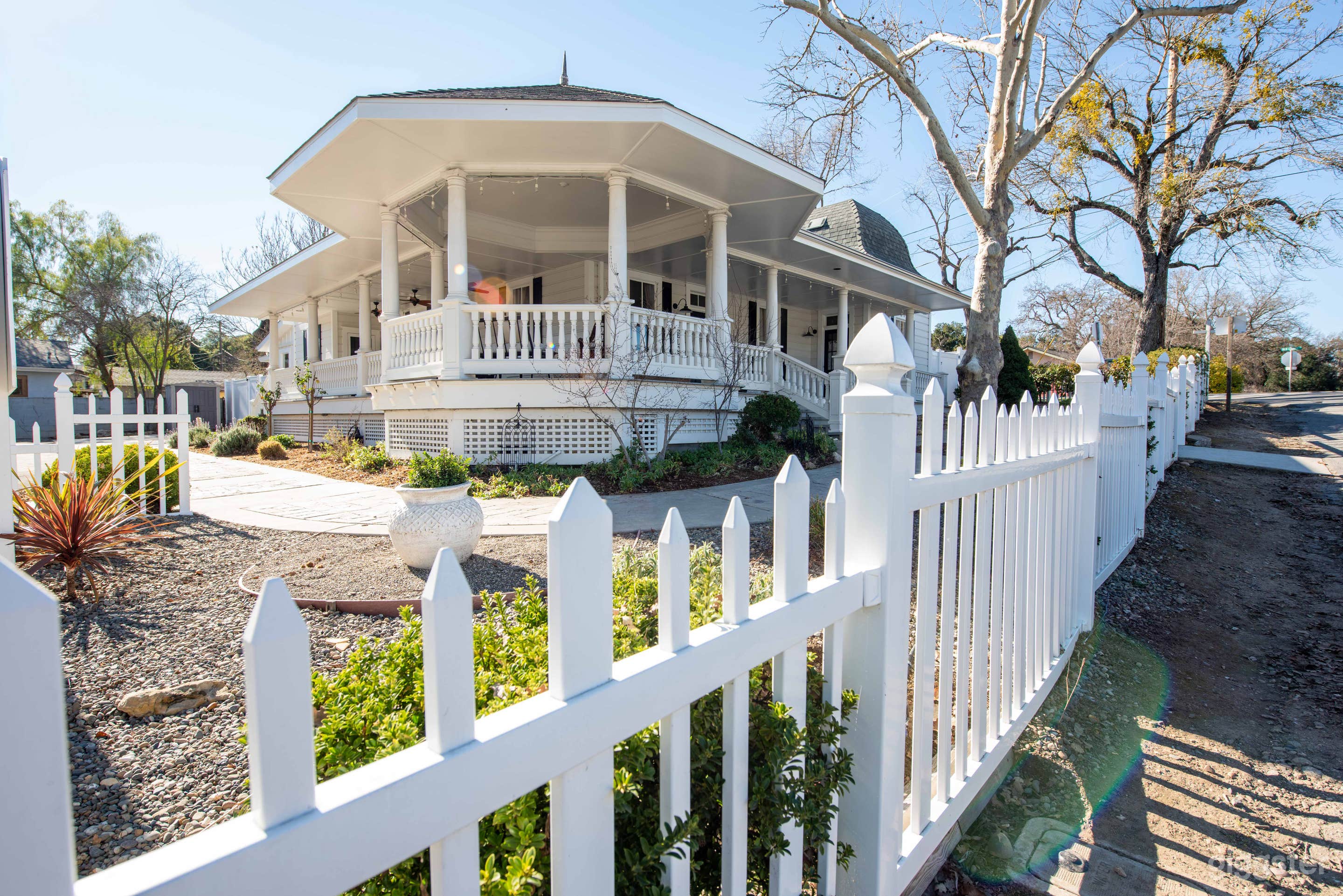 Historic Home in Downtown Templeton Photo 1