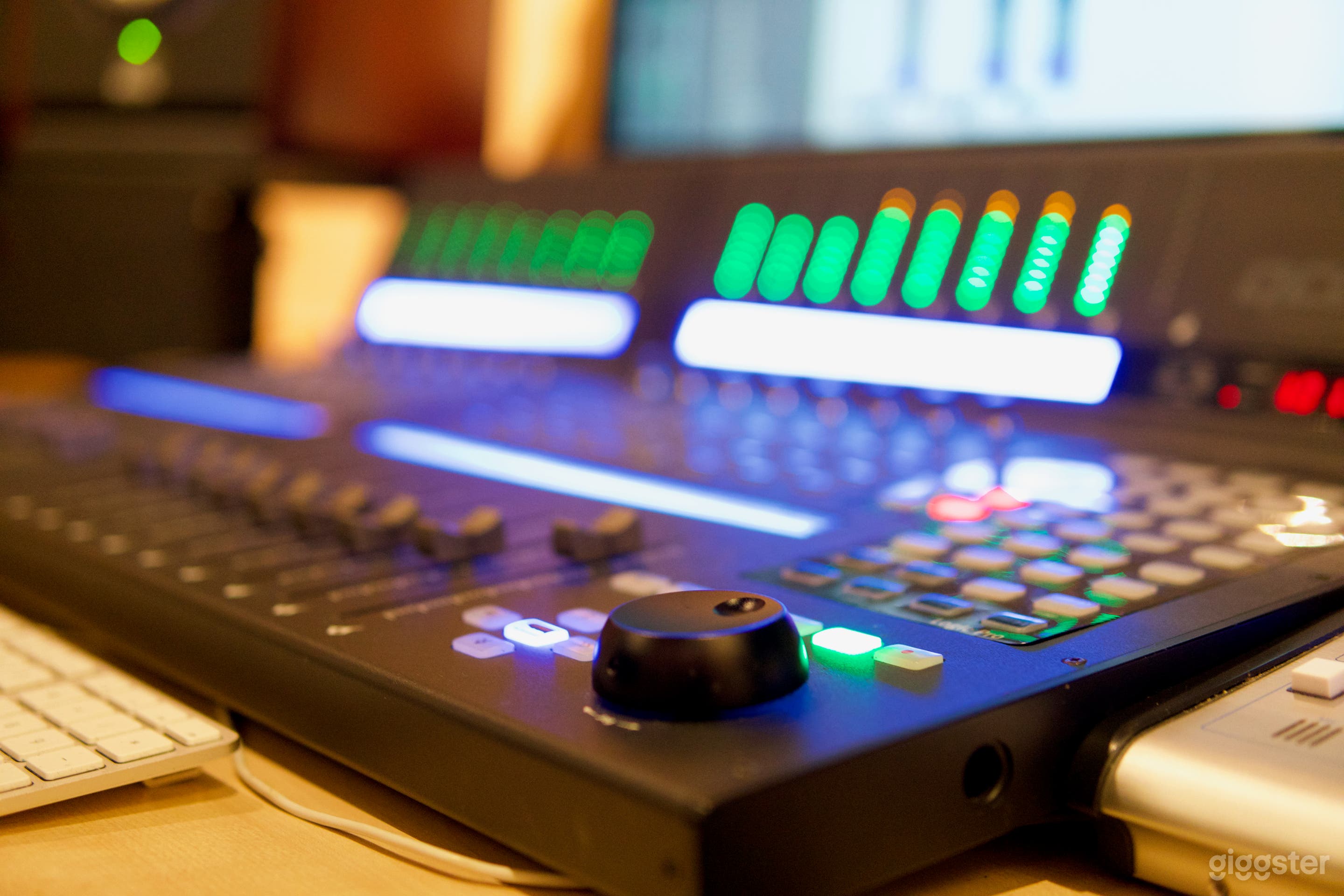 Recording Studio (recording, filming and podcasts) Photo 4