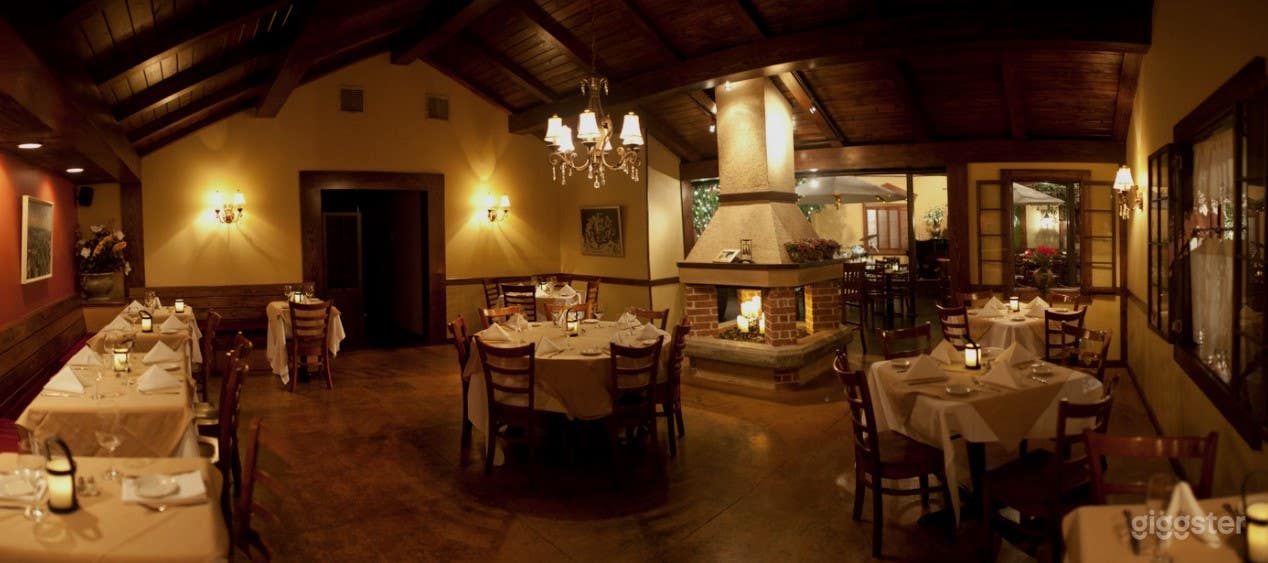 Quiet  and Inviting Indoor Dining Space Photo 1