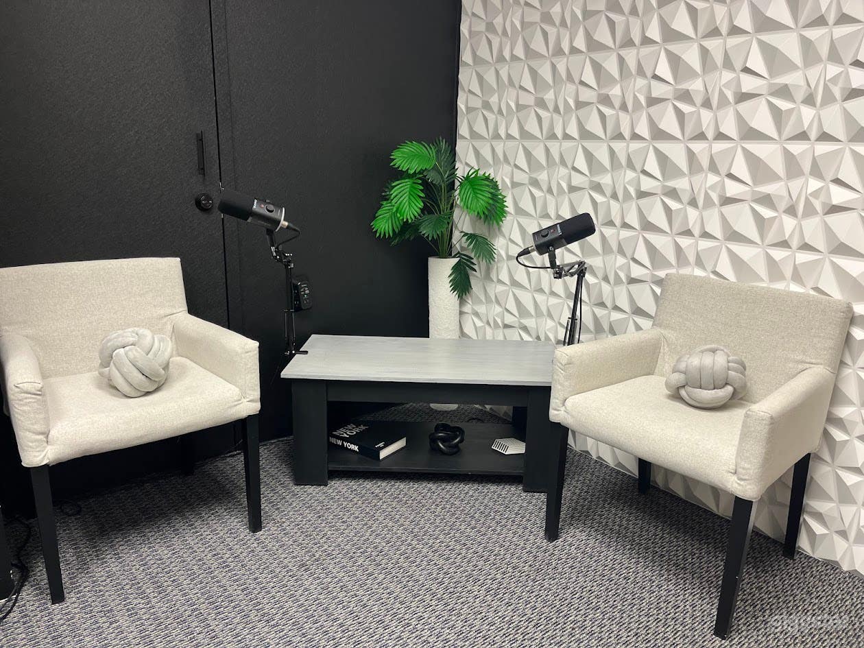 The Beta Room Photo 2