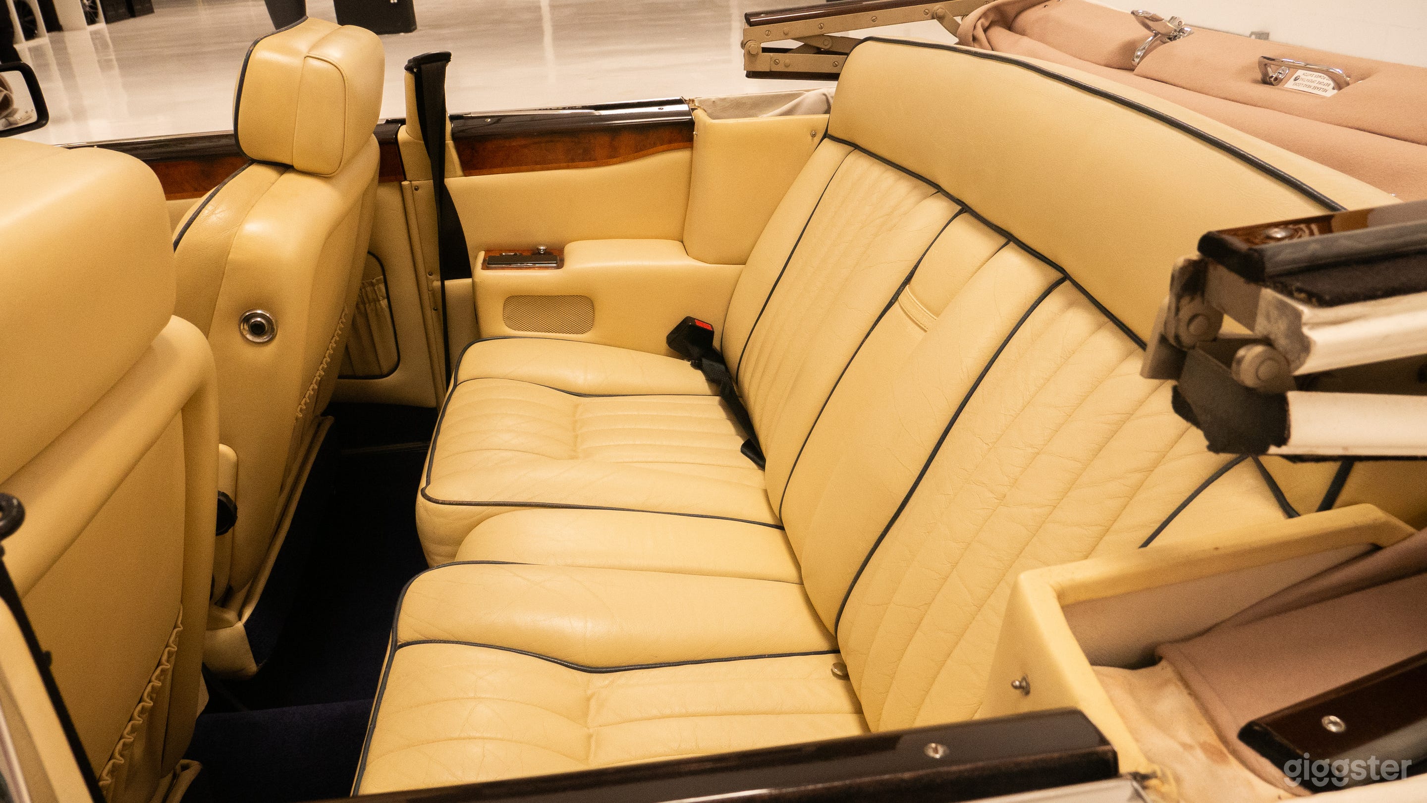 1986 Rolls Royce Corniche II Photo 3