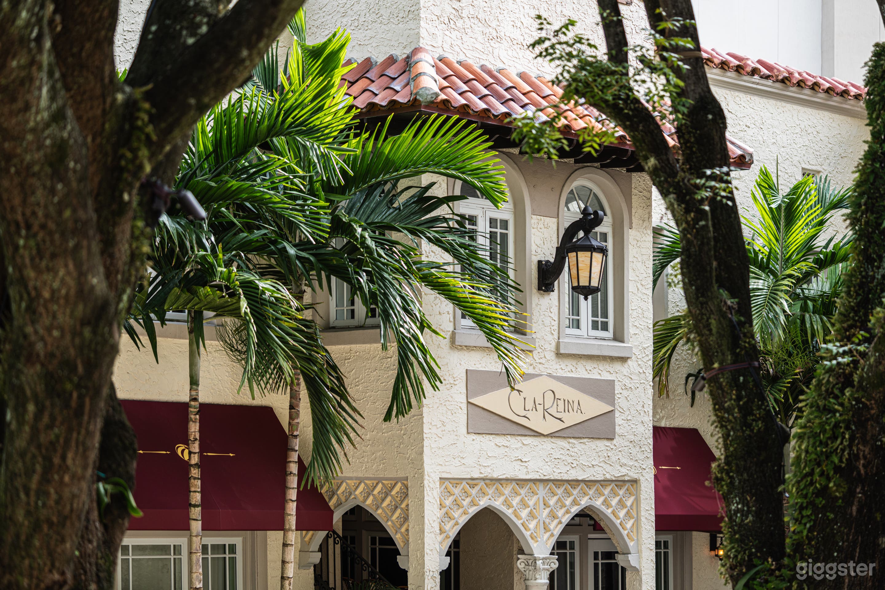 Retail Home Store in Historic Landmark Photo 2