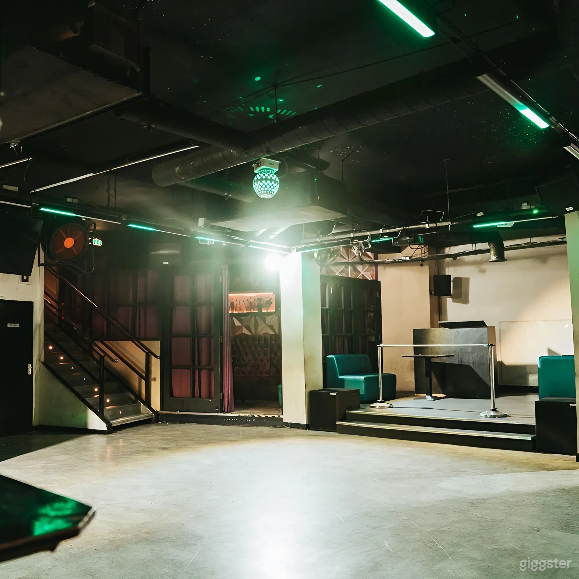 Multipurpose Event Space for All Kinds of Events and Classes Photo 1