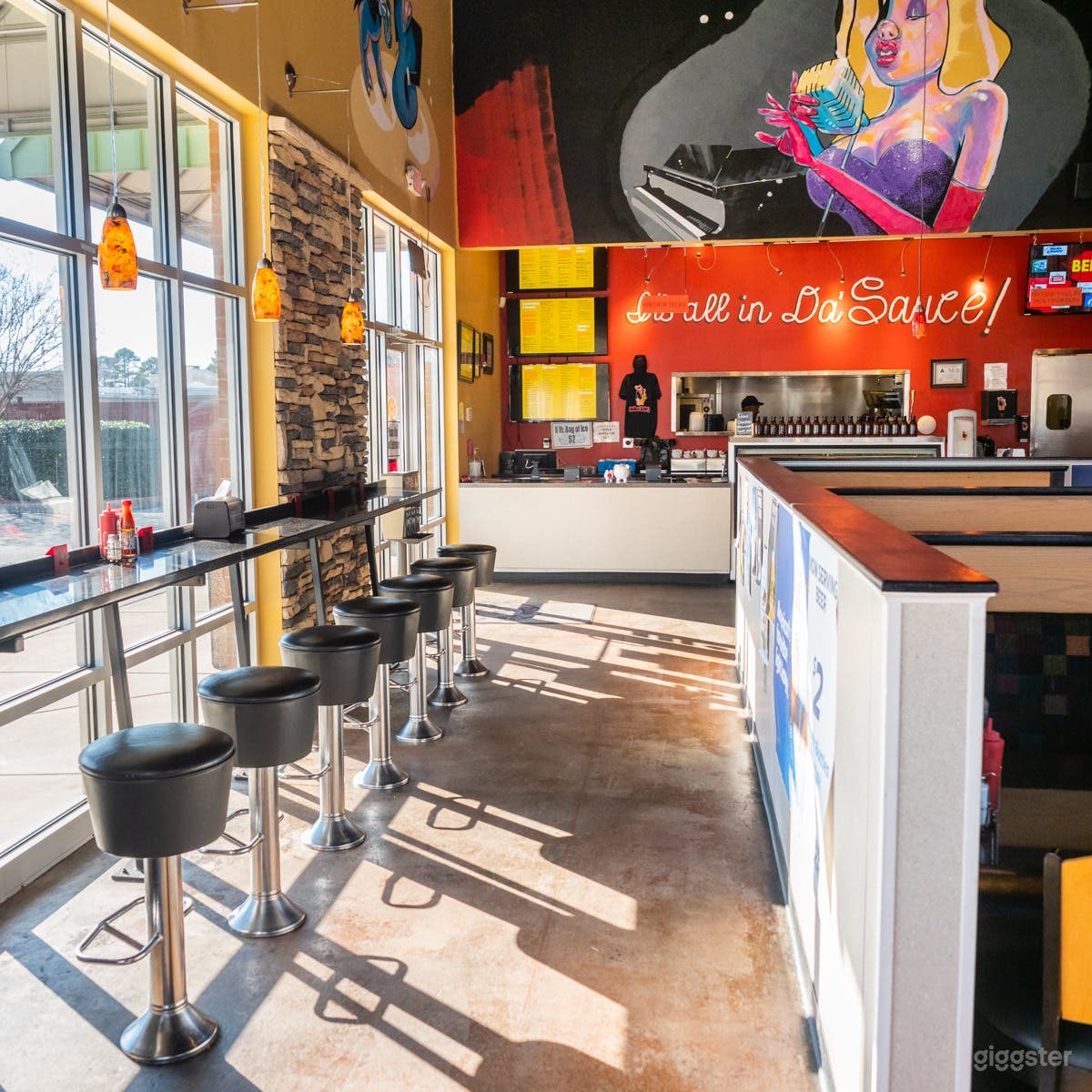 Lively BBQ Restaurant in Charlotte Photo 2