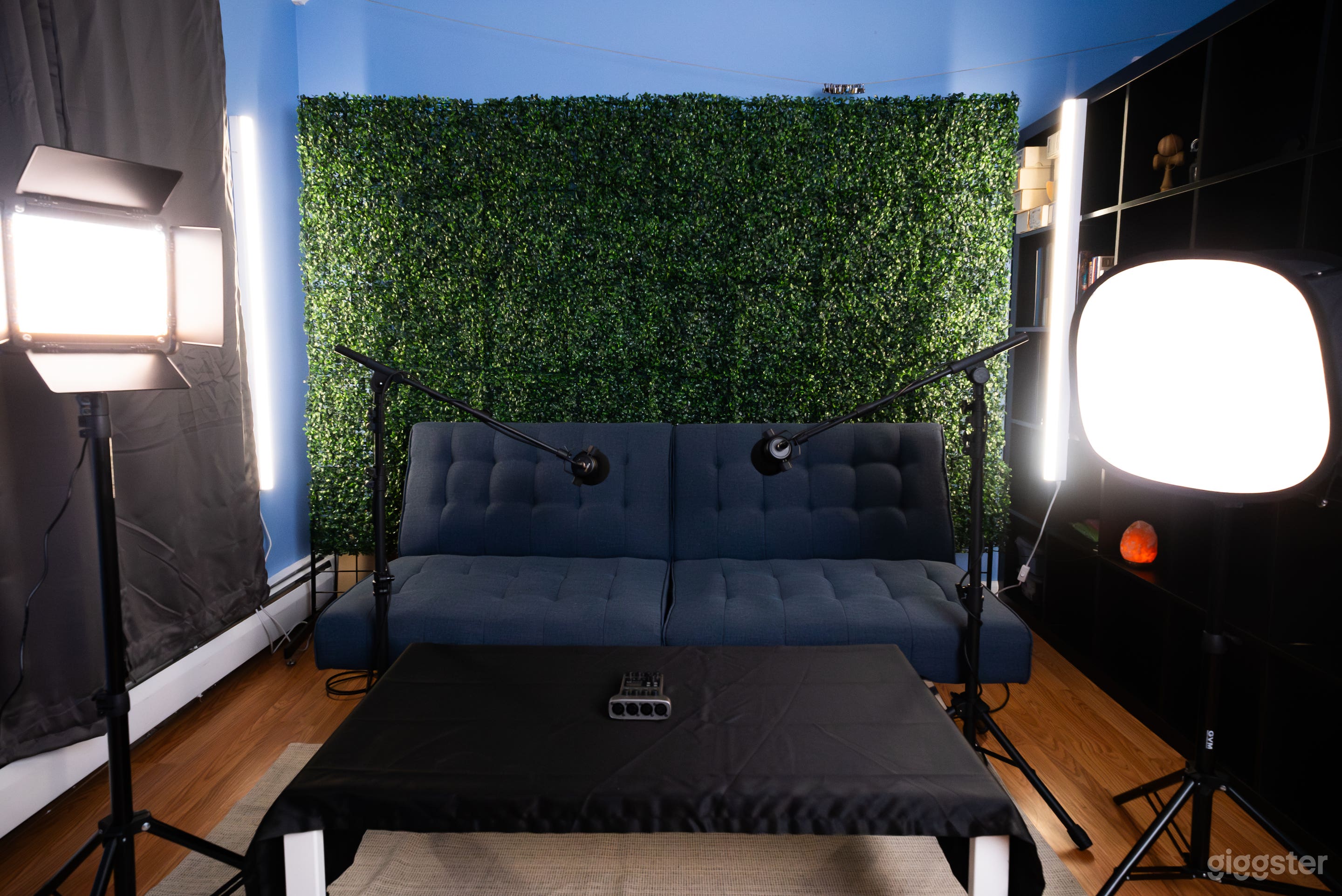 Podcast set can be used to talk about the most interesting topics out right now. Talk forever with out high quality microphones, lighting, and audio recorder.