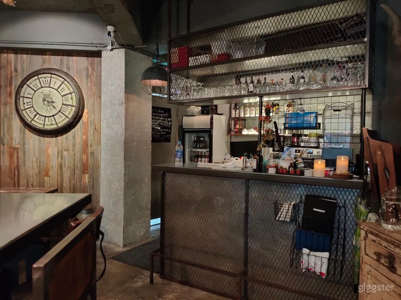 Kitchen & Bar in Jinglian Village Photo 4
