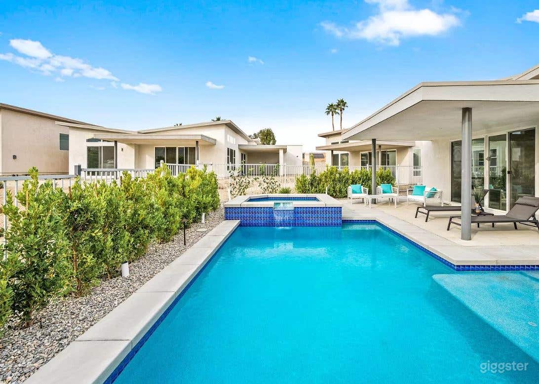 Majestic Mountain View Pool in Indian Wells, CA Photo 2