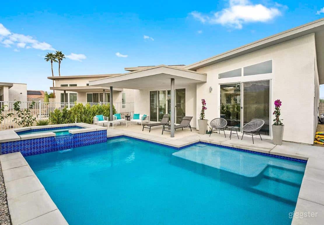 Majestic Mountain View Pool in Indian Wells, CA Photo 1