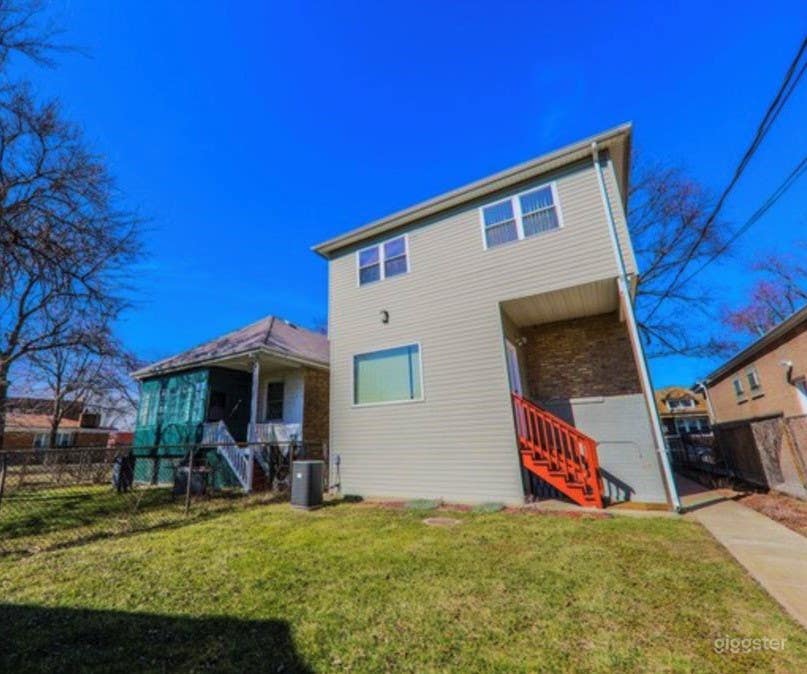 Beautiful home in Chatham  Photo 3