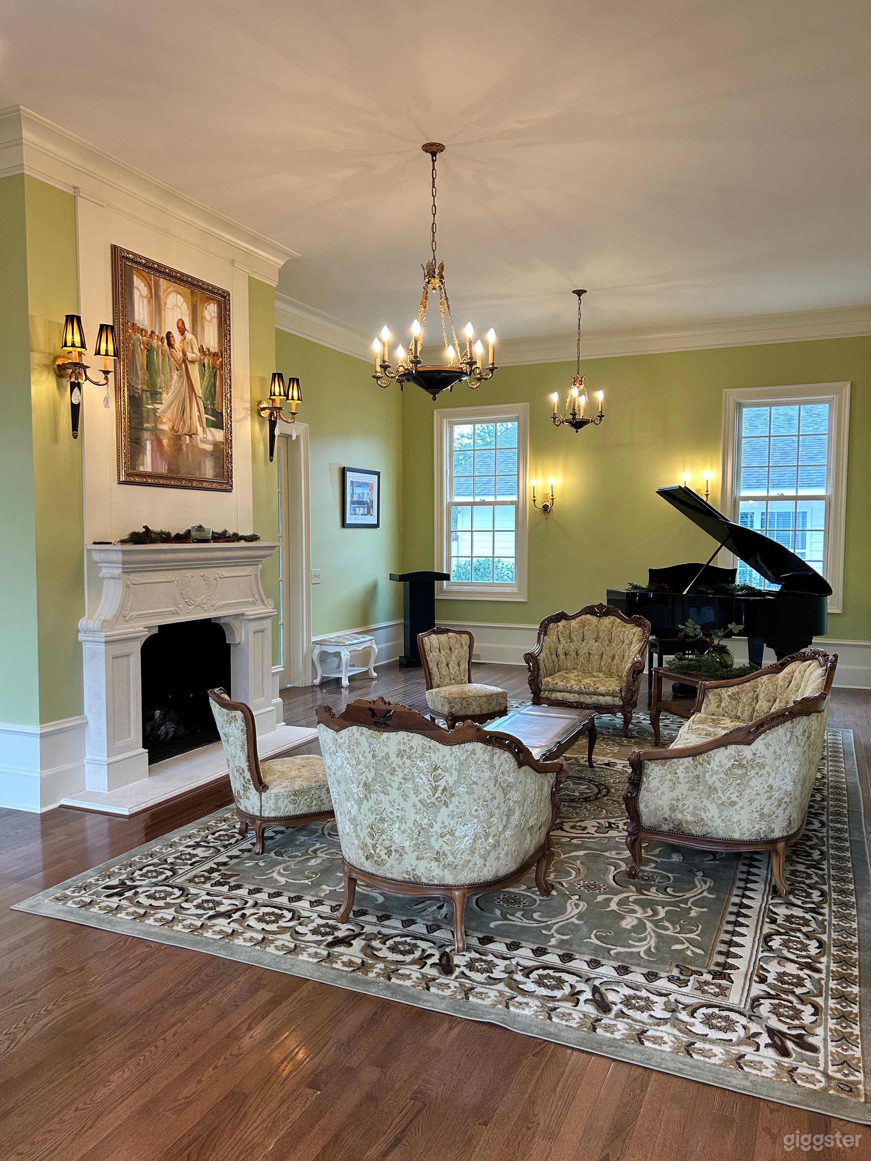 A Grand Southern Mansion Estate Photo 2