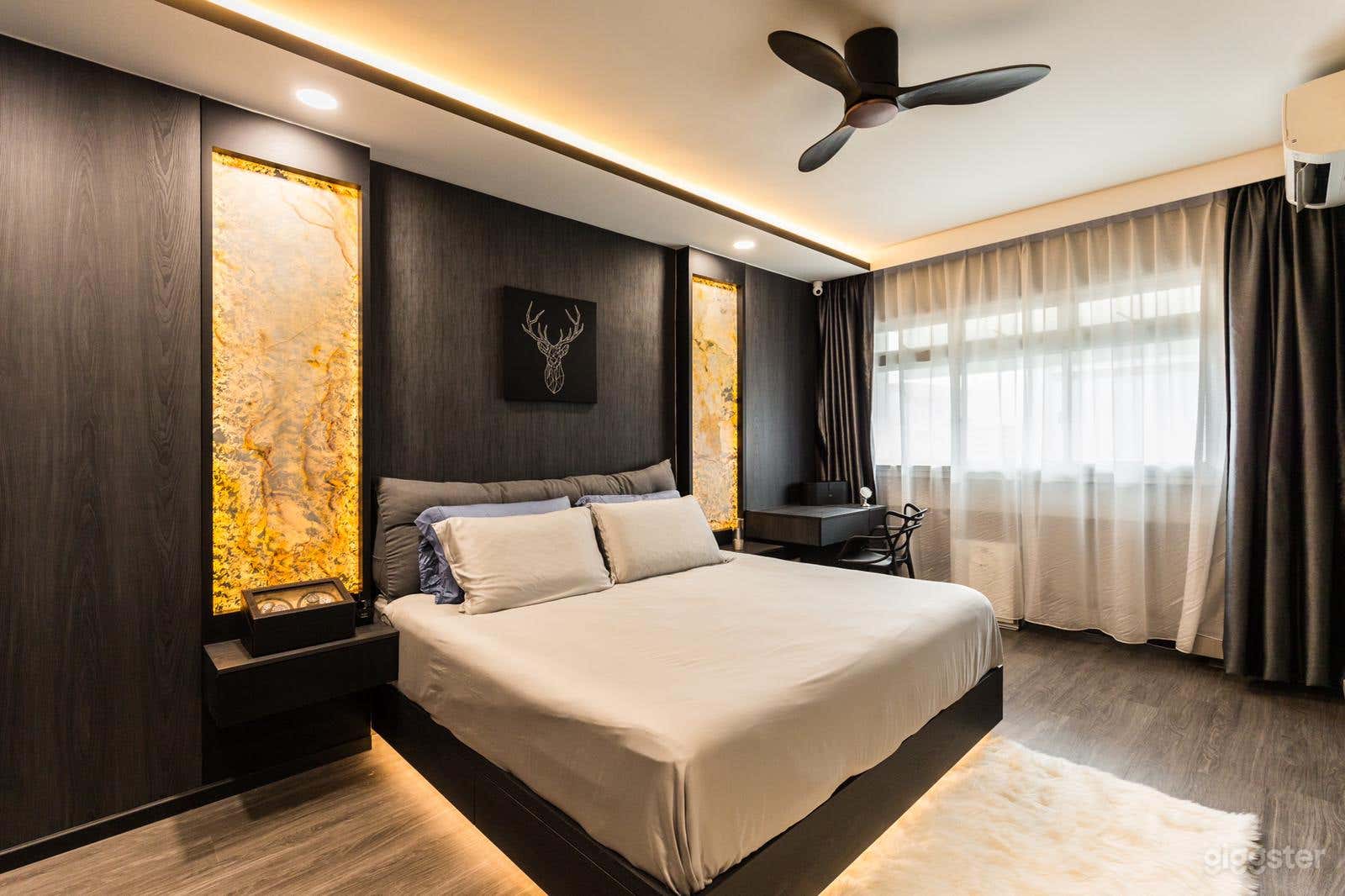 Cozy Luxurious Home Photo 2
