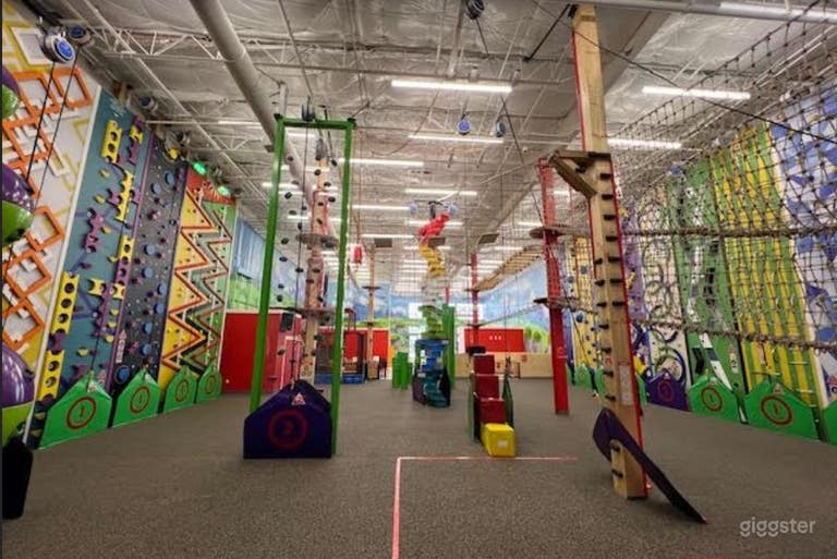  Gimnasio de Escalada Grande y Divertido 