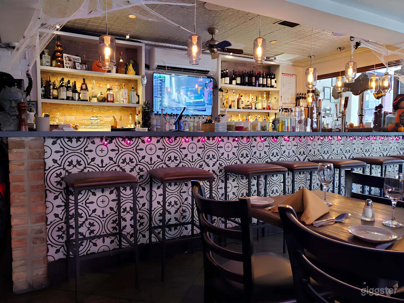 Authentic Italian Dining Buyout: Taste of Italy Photo 3