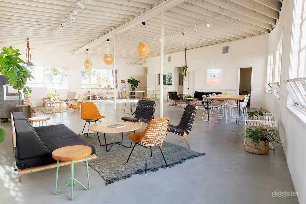 #40,046 Warehouse Los Angeles Photo 2