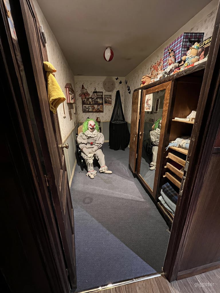  Escape Room Paranormale Cinematografico e Set Horror 