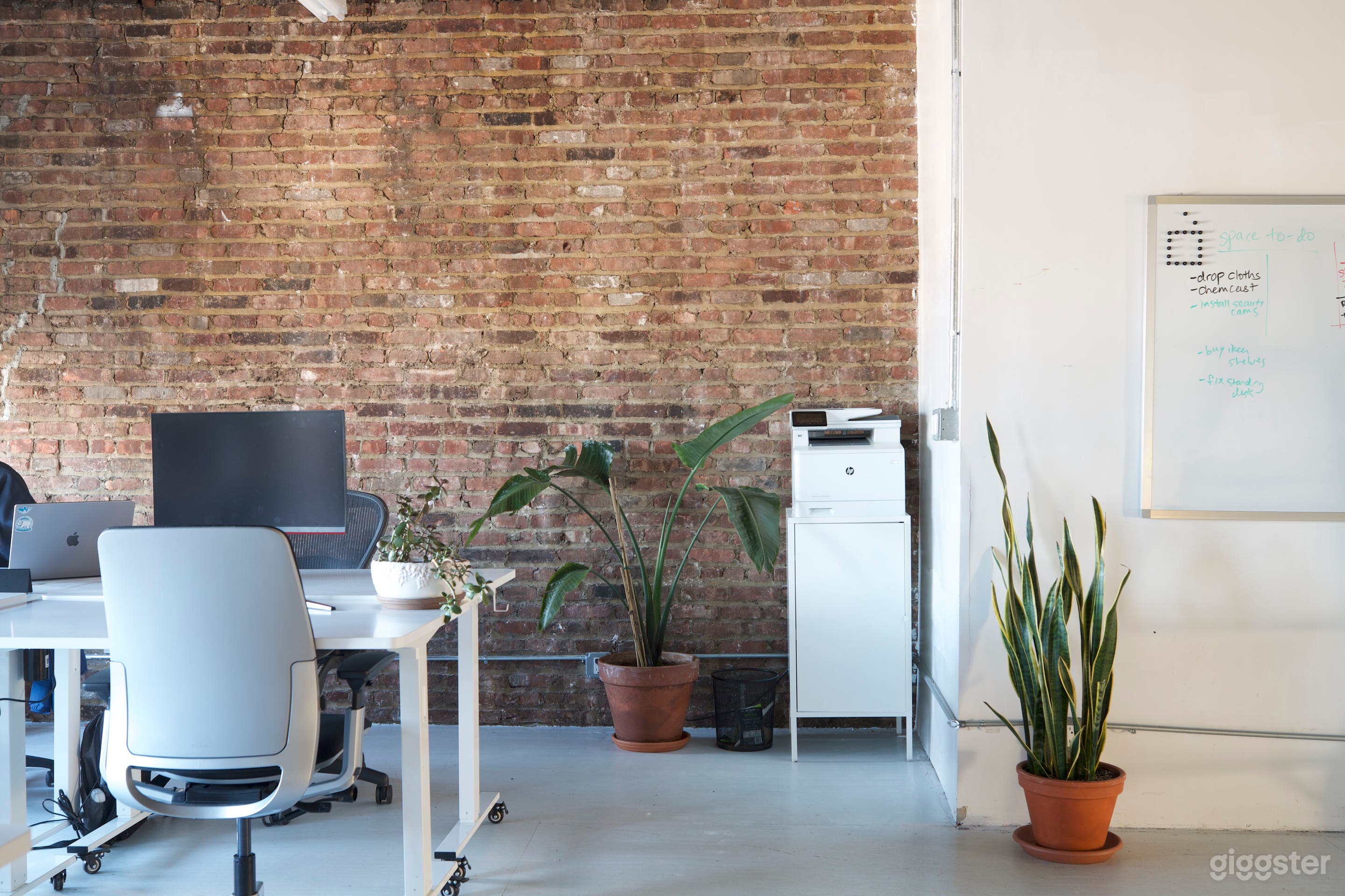 Large Warehouse Space with 2000sqft Terrace Photo 3