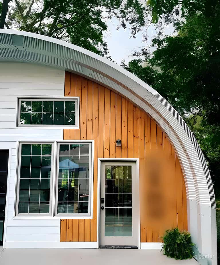 Quonset Hut Photography Studio-14ft Cyc Wall, Natural Light 