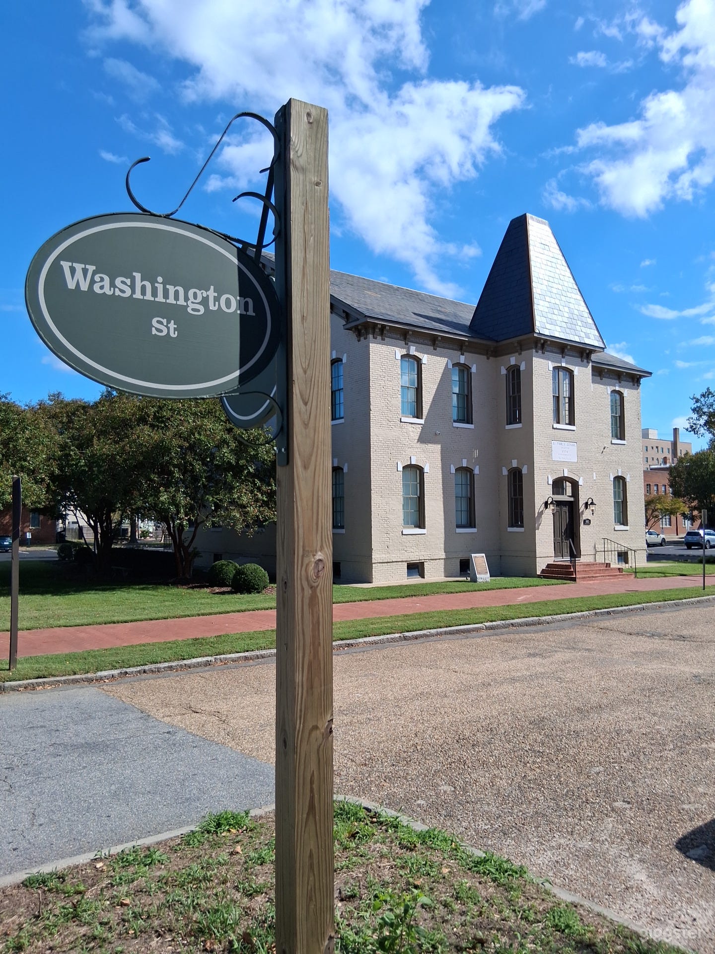 Stunningly Restored Historical Old School Venue Photo 4