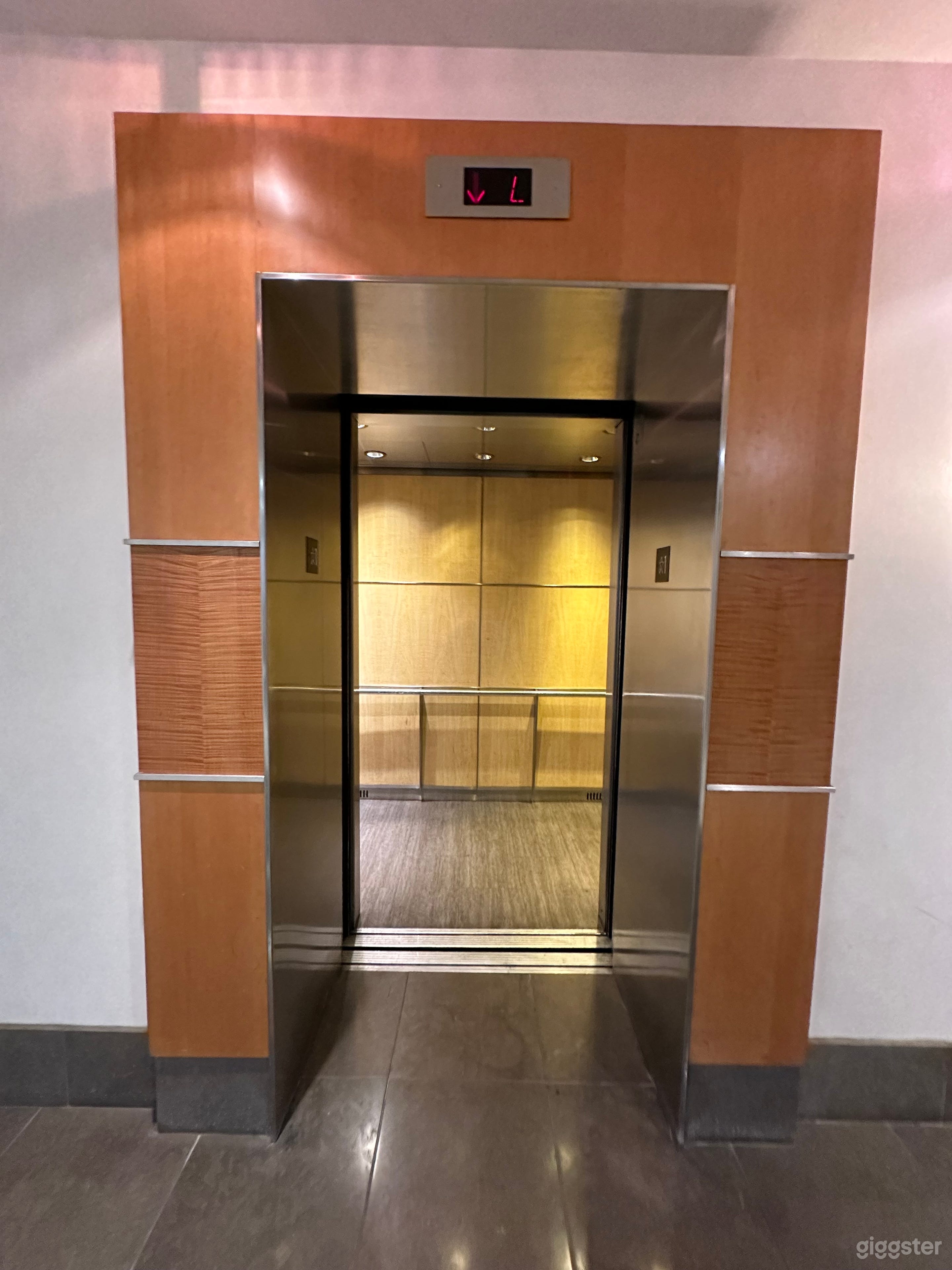 Heaven's Gates / ELEVATORS  Photo 4