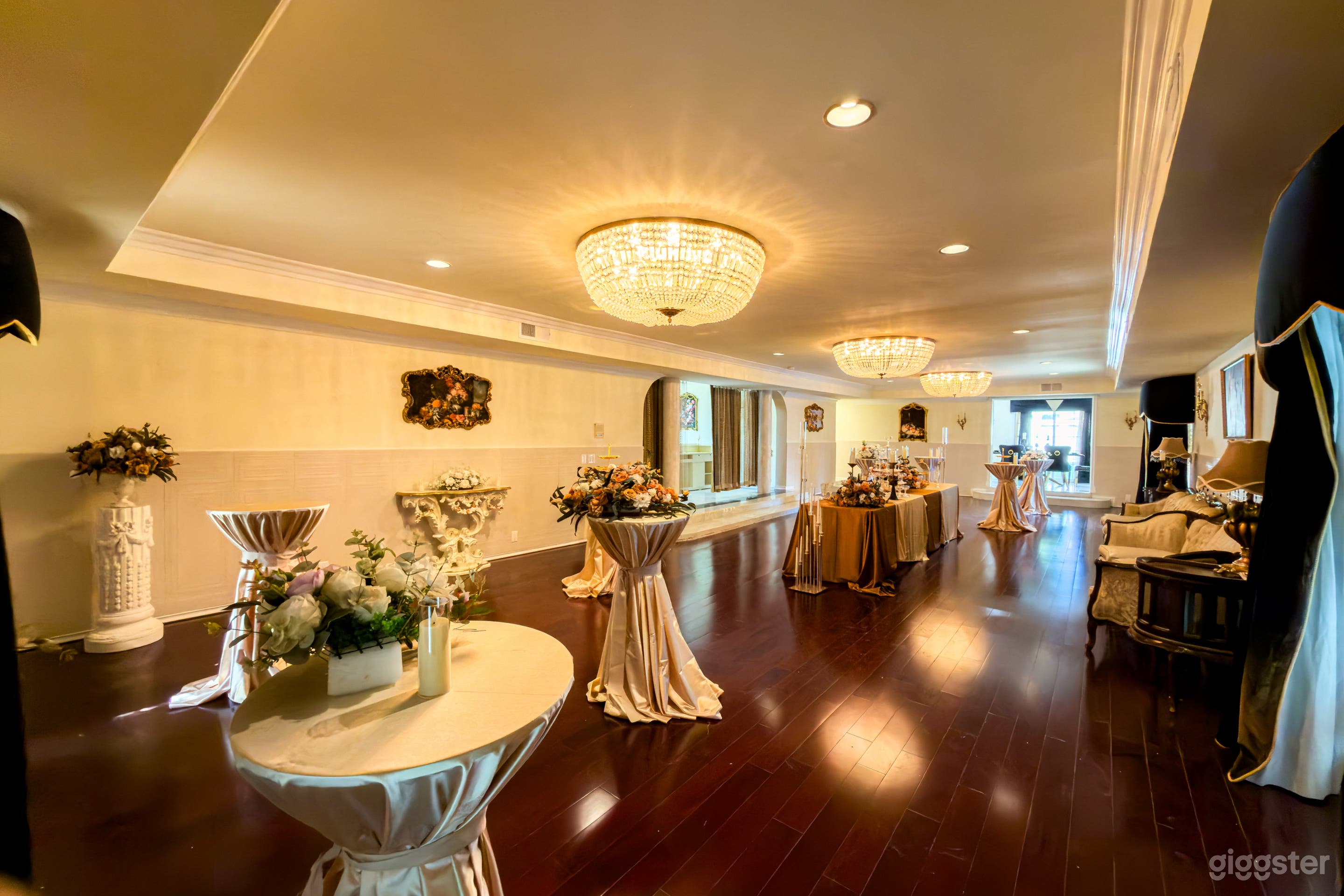 Elvis-Inspired Mansion with Roman Columns, Pool & Ballroom Photo 3