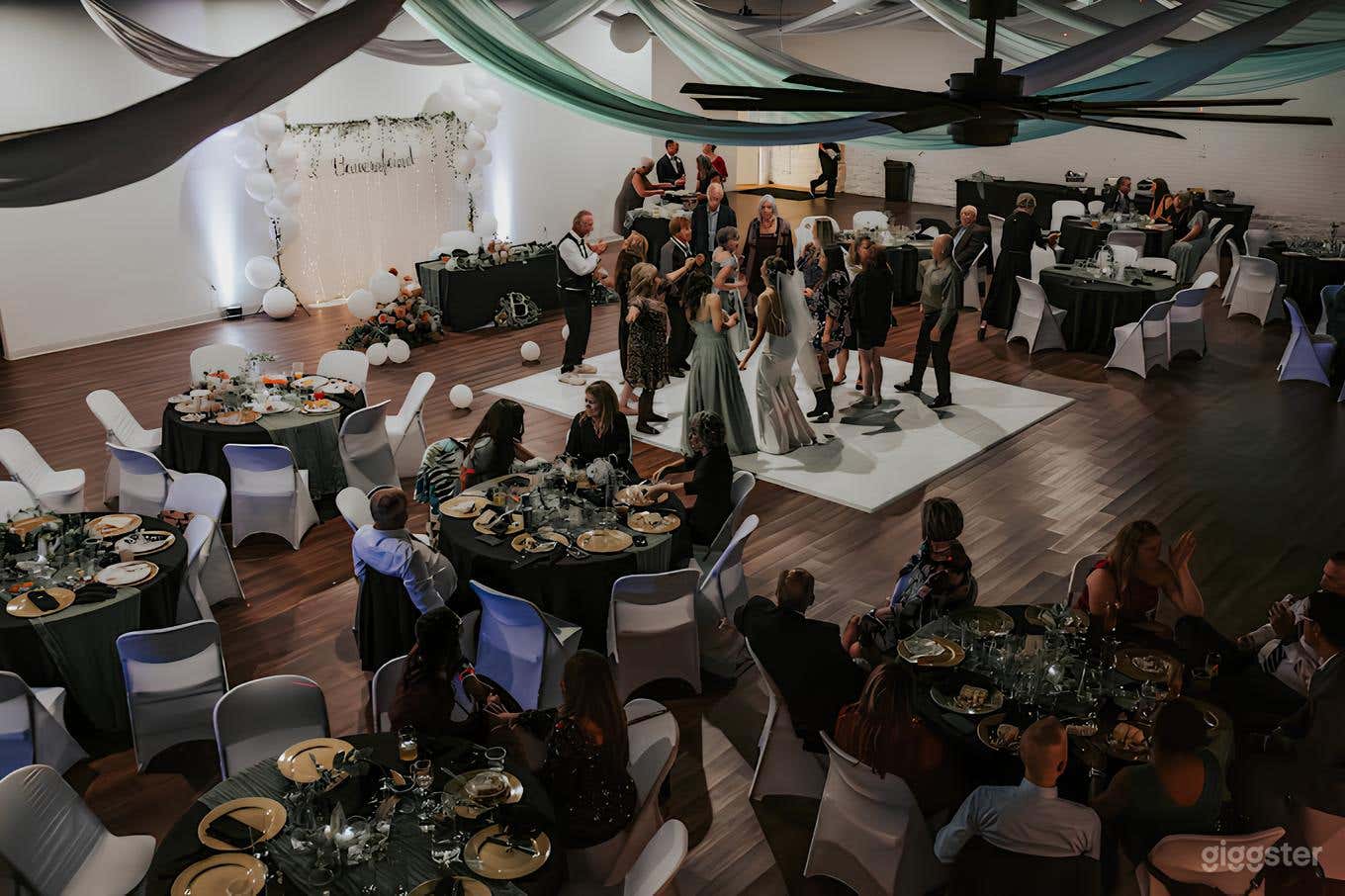 Spacious Main Ballroom Photo 2