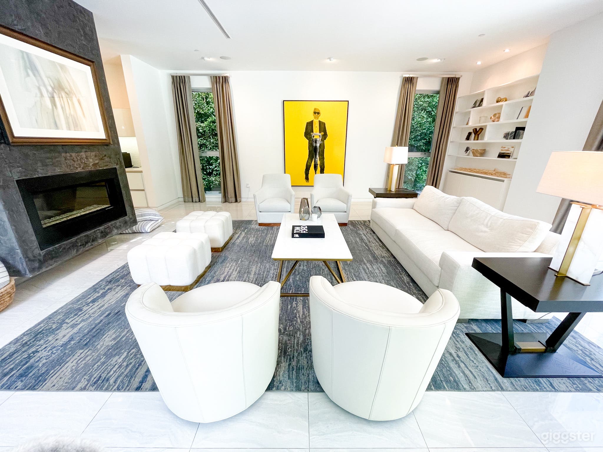 Modern Bright Lux Hollywood Open Floor Plan Home Photo 3