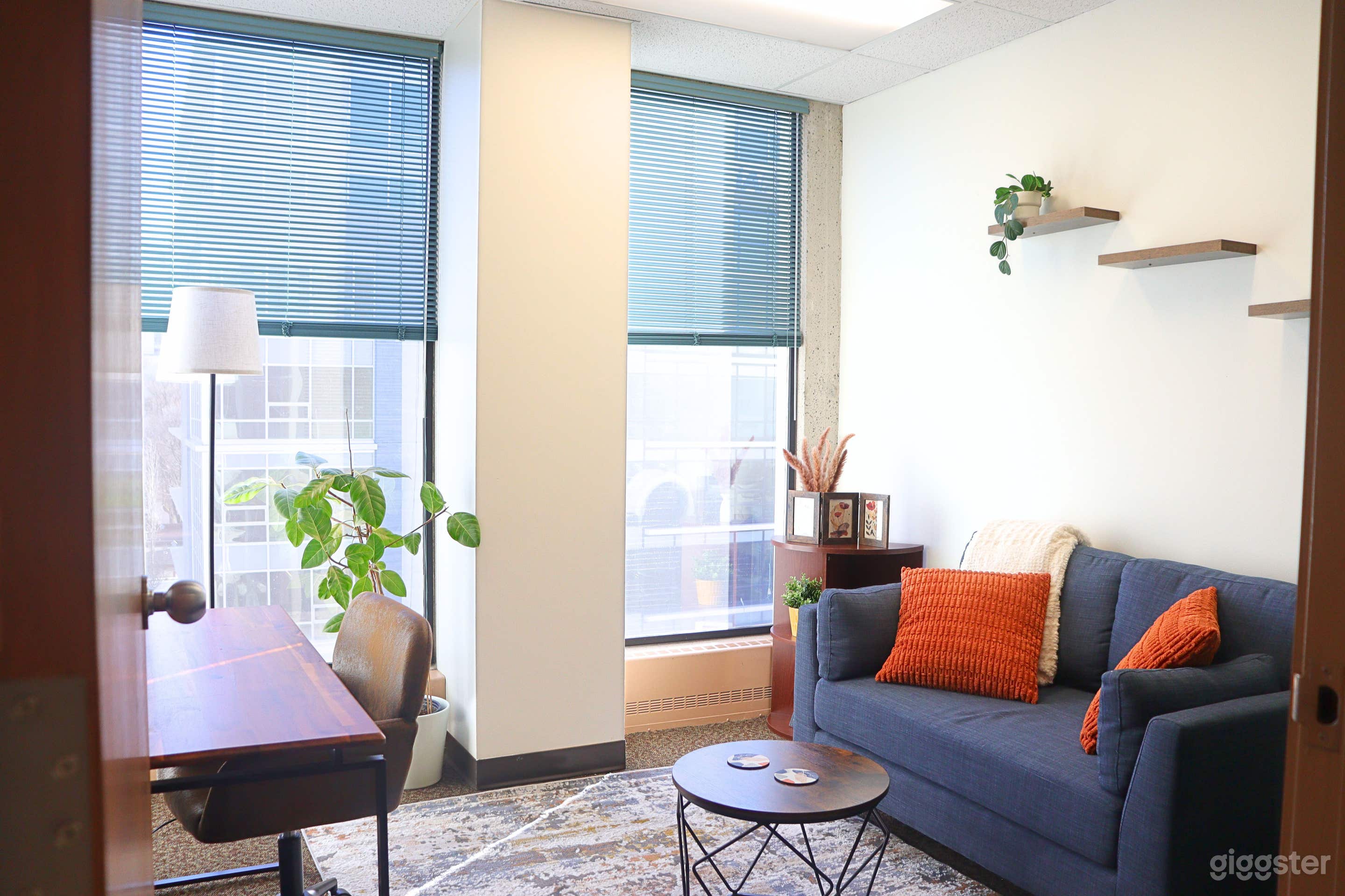 Private Counselling Office in Downtown Vancouver Photo 1