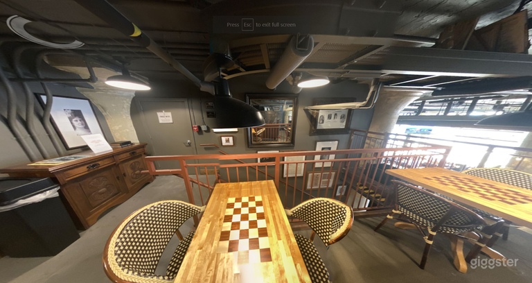  The Mezzanine Nook Space for Small Gatherings of 14 People 