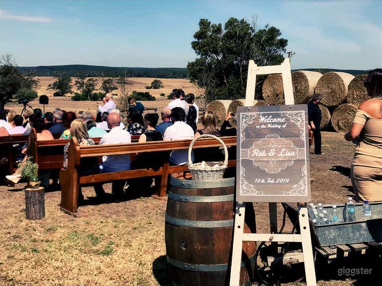  Outdoor Country Barn Venue for Wedding, Filming, Photoshoot 