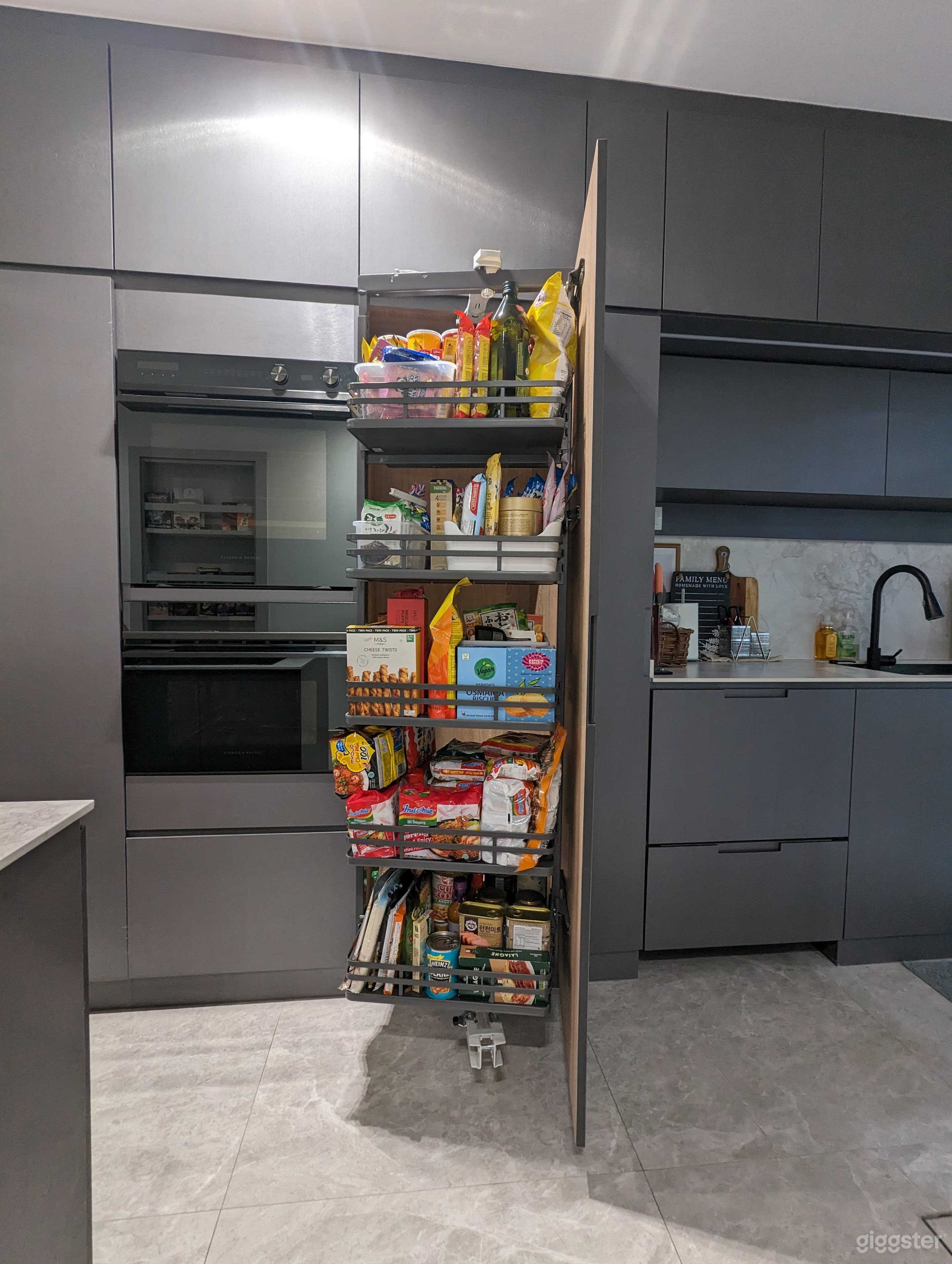 Integrated Kitchen with Island Top with appliances Photo 4