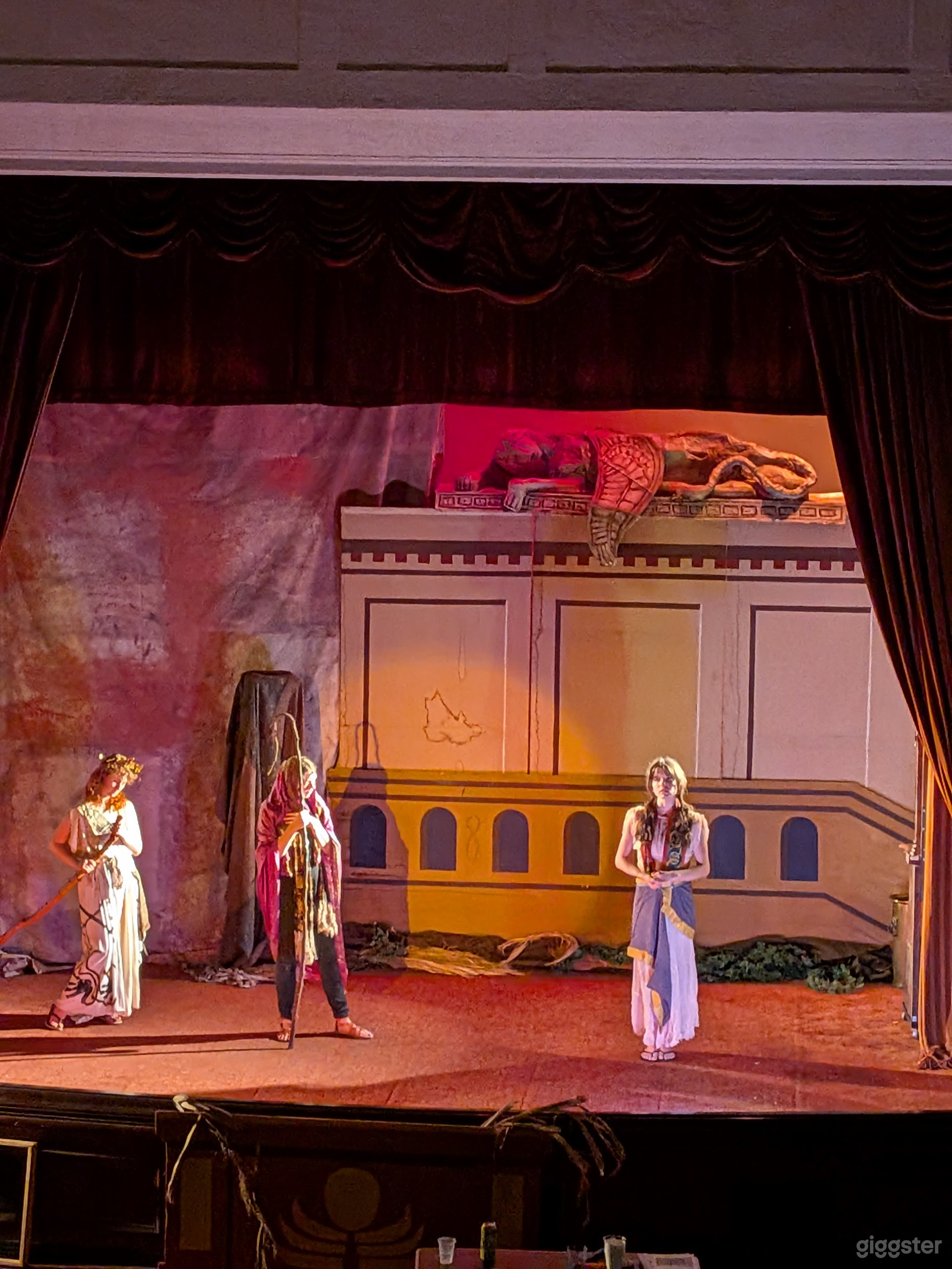 Historic Lodge & 400-Seat Art Deco Theater Photo 4