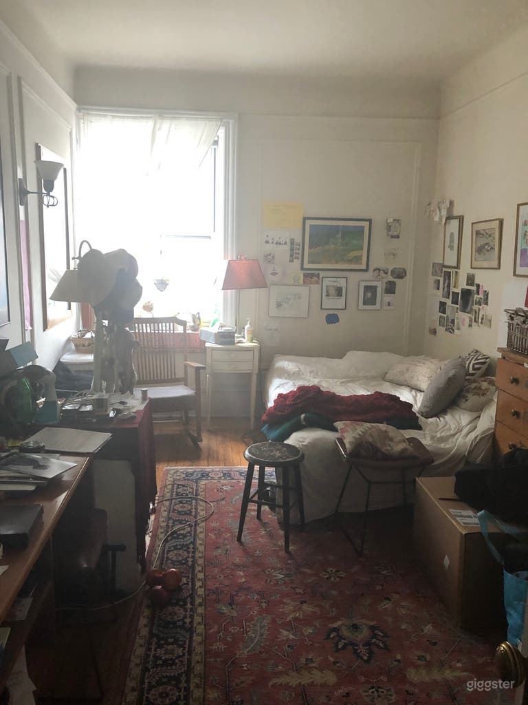  Classic Upper West Side with character+experience 