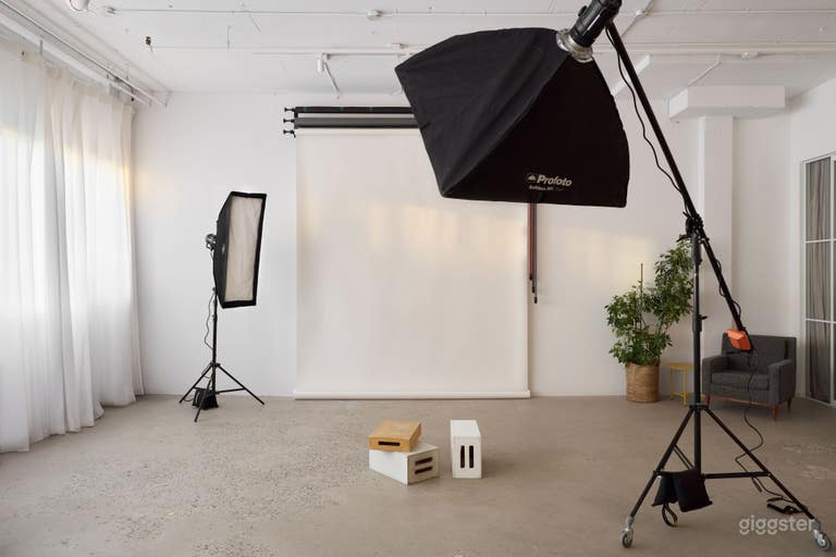  Warm Photo Studio, Natural light, Mile-End 
