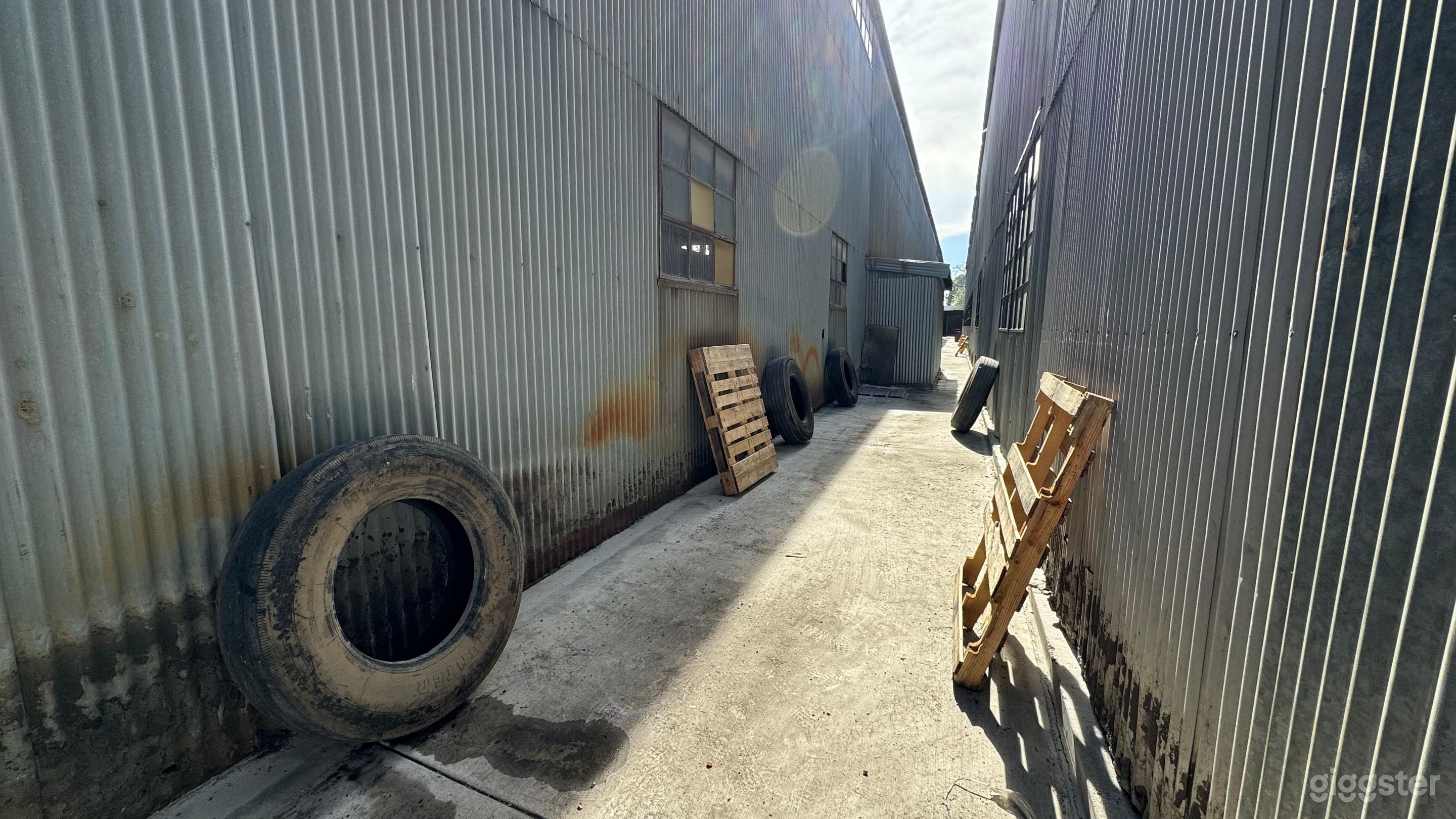 Industrial Alleyway Photo 2