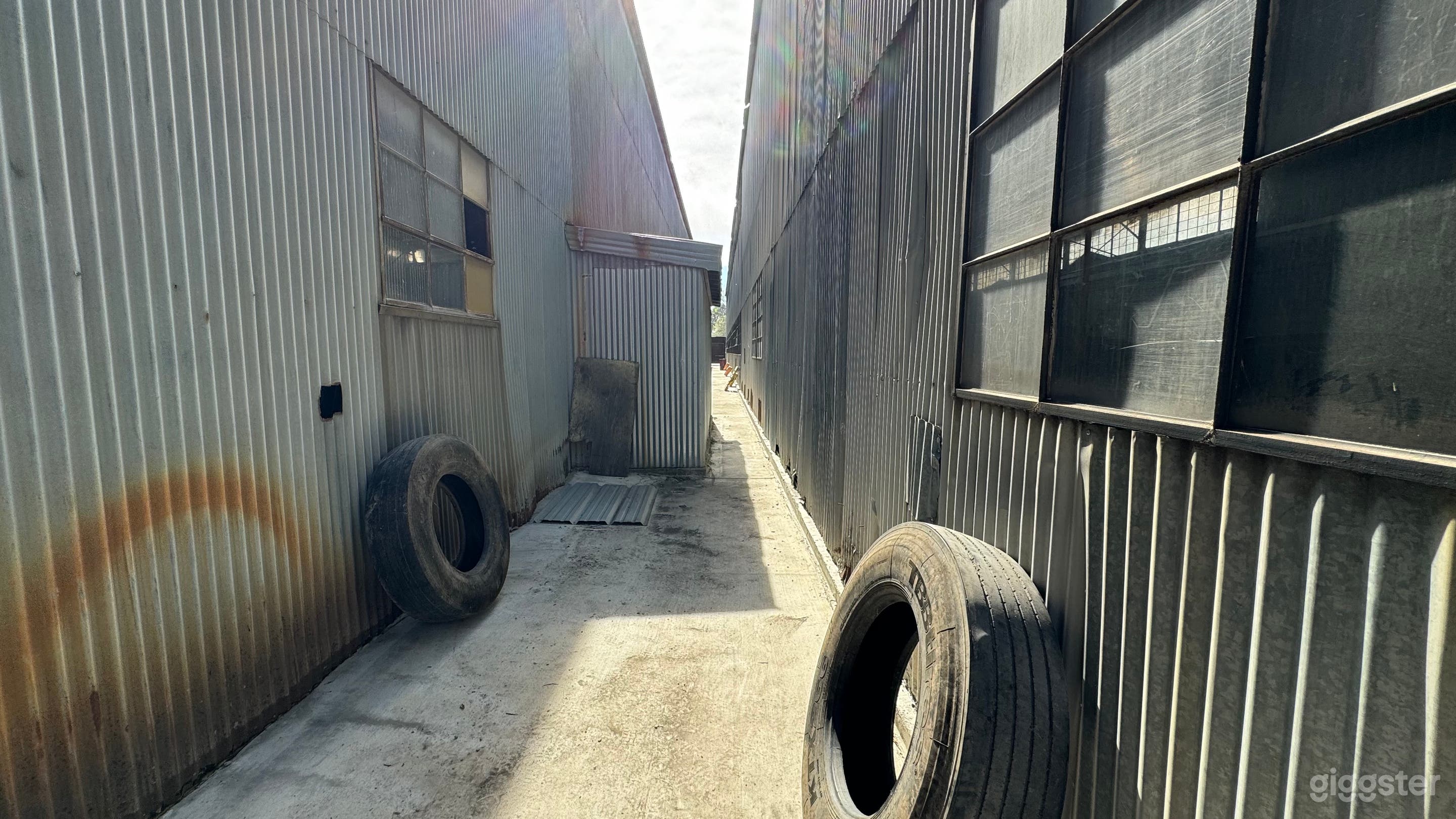 Industrial Alleyway Photo 3