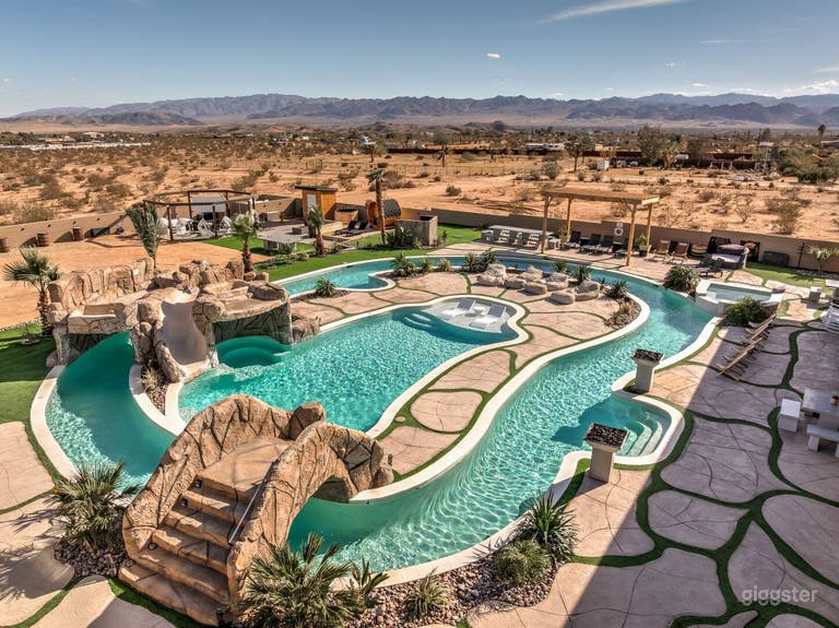  The Lazy River House 