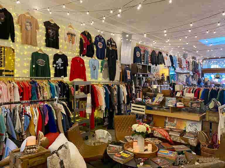 Arts District Vintage Clothing & Retail Store 