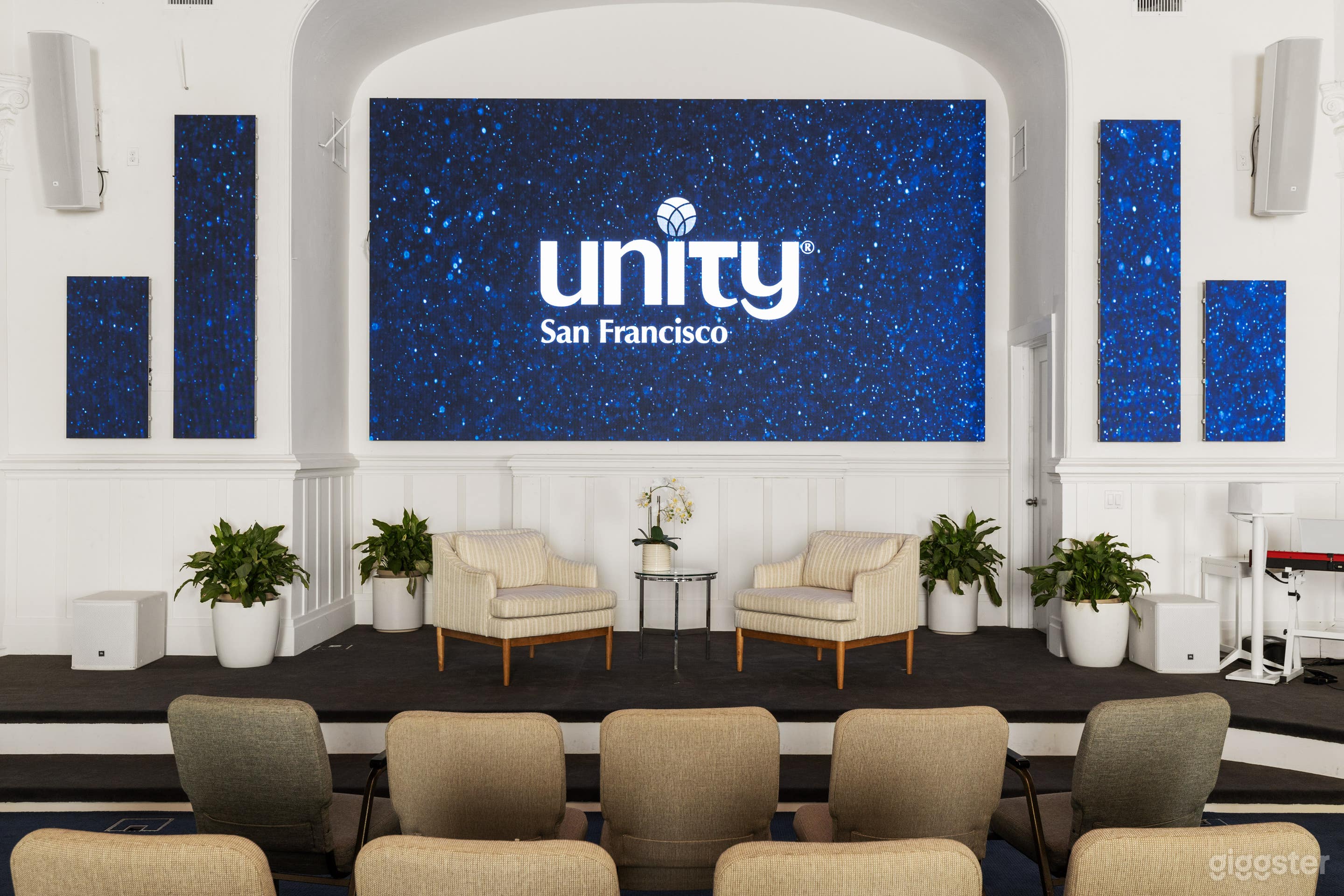 Non-religious Church (Full Buyout) Photo 4