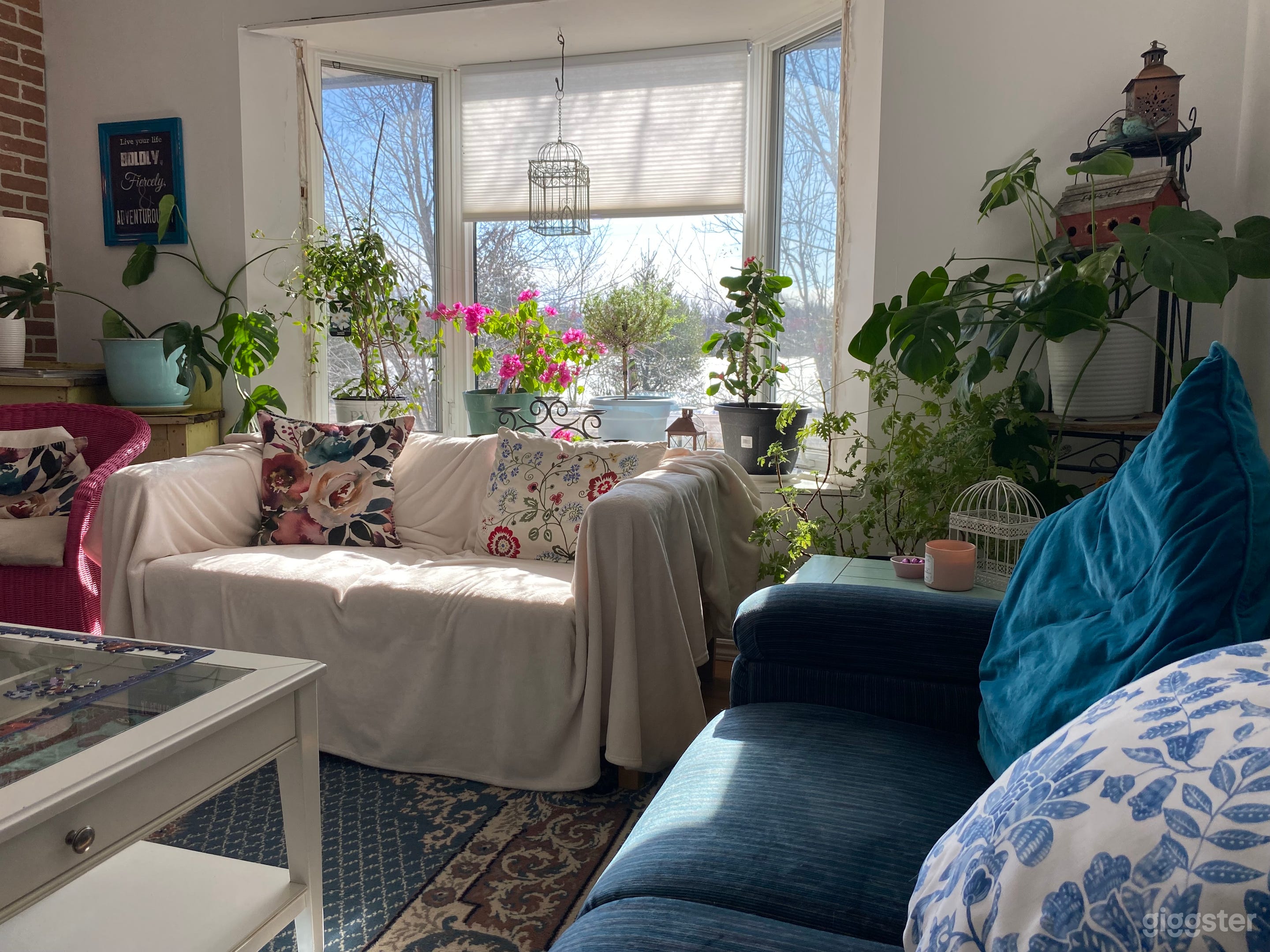 Artist’s Spacious Home Photo 1