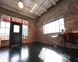  Mid Century Styled East Downtown Studio 