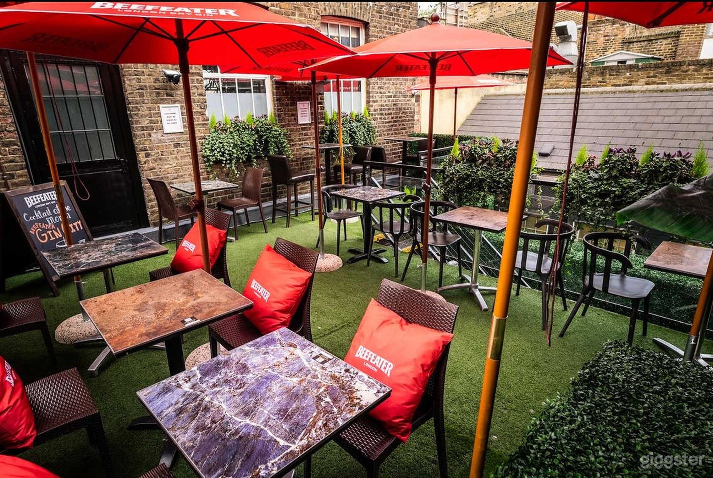 Roof Terrace Photo 4